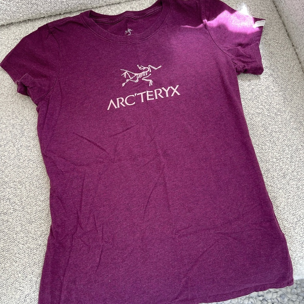 Arc’teryx T-shirt Size S